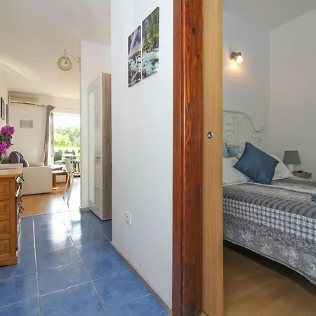 Toni In - Istrien بيت ضيافة بولا