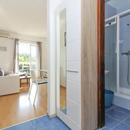 Toni In - Istrien ゲストハウス 3*